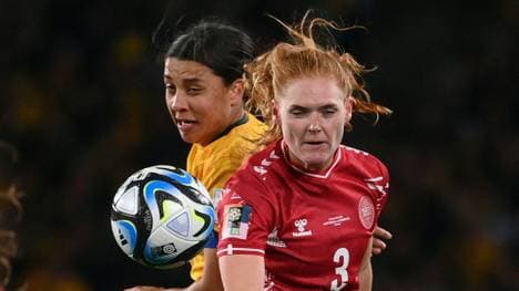 Stine Ballisager bei der WM 2023 gegen Australiens Sam Kerr