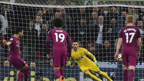 Ilkay Gündogan behält nach einer Fehlentscheidung die Nerven vom Punkt