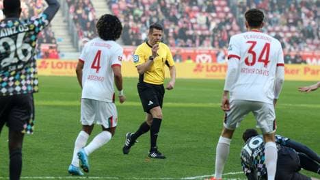 Der strittige Elfmeterpfiff in Mainz