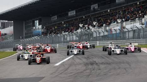 Im kommenden Jahr gibt es in der Formel 4 eine Neuerung