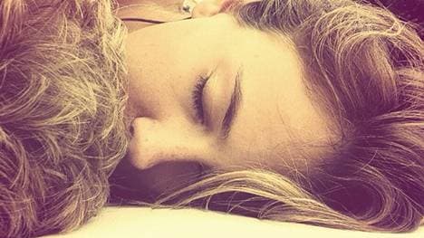 Ganz offenbar vermisst Montana Yorke ihren Andre Schürrle.