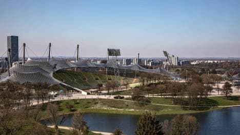 Der Olympiapark in München mit dem Olympiastadion