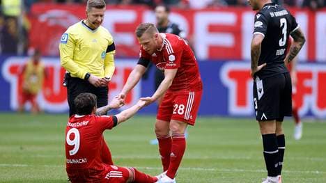 Dawid Kownacki musste verletzt ausgewechselt werden