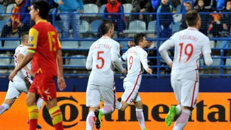 FBL-WC-2018-QUALIFIER-MNE-POL