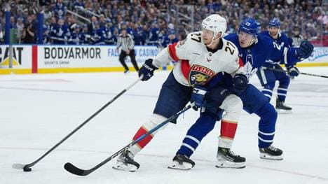 Die Florida Panthers (in weiß) sind gegen Toronto unter Druck