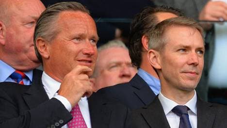 Iain Moody (l.) steht im Mittelpunkt der "Spionage-Affäre"