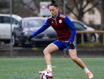 Bayer holt Kosovo-Nationalspielerin