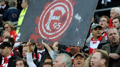 2021 hatte ein Zuschauer unerlaubt den Rasen betreten