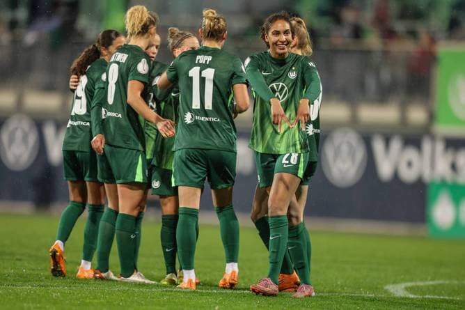 Rekordsieger Wolfsburg im Viertelfinale