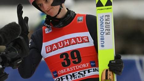 Platz acht zur Halbzeit für Karl Geiger 