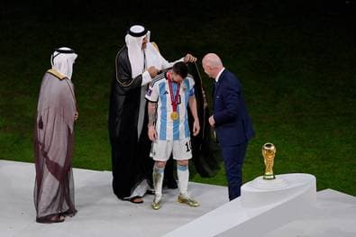 Arabische Welt irritiert wegen Umhang-Kritik