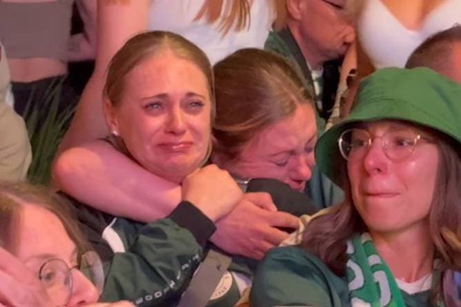 Abstieg! Wolfsburg-Fans vergießen bittere Tränen