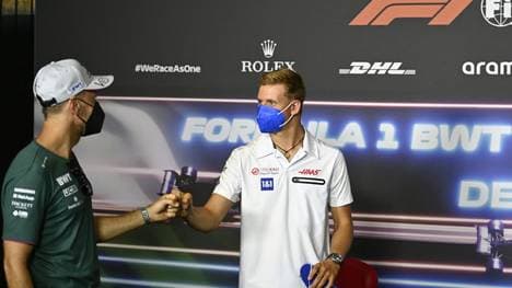 Vettel (l.) und Schumacher fahren beim Race of Champions