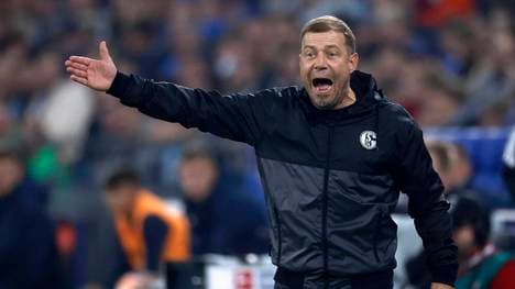 Frank Kramer bleibt vorerst Trainer des FC Schalke