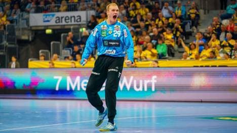 David Späth jubelt über einen Treffer