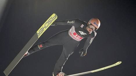 Karl Geiger wurde in der Qualifikation Neunter