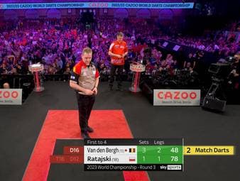 Dimitri Van den Berg steht bei der Darts-WM in der nächsten Runde. Auch der Pole Krzysztof Ratajski kann den "Dreammaker" nicht aus der Ruhe bringen.