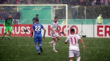 Fortuna Düsseldorf siegt trotz Unterbrechung souverän 