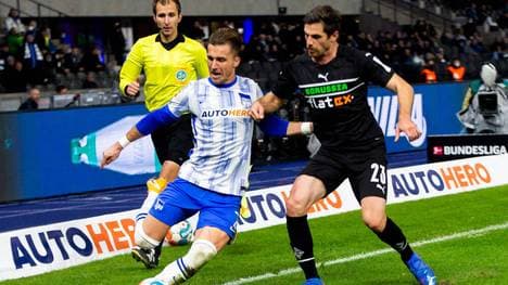 Jonas Hofmann (r.) verlor mit den Fohlen in Berlin