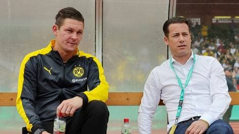 Lars Ricken (r.) wird beim BVB befördert