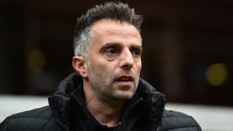 Darf sich über Verstärkung für die Defensive freuen: Frankfurts Trainer Tomas Oral