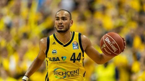 Stefan Peno von ALBA Berlin fällt mehrere Monate aus Nach einer kämpferischen Leistung darf ALBA Berlin weiter vom ersten Europacup-Triumph seit 24 Jahren träumen