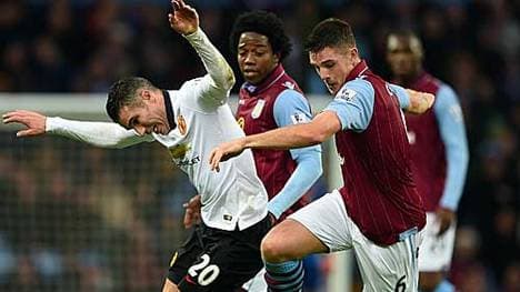 Manchester United ließ bei Aston Villa Punkte liegen