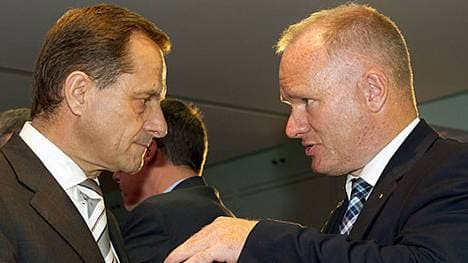 Michael Neumann, Senator für Inneres in Hamburg, im Gespräch mit DOSB-Präsident Alfons Hörmann