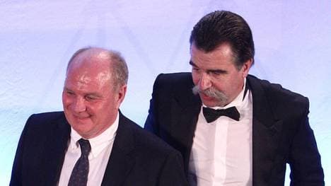 Zwischen Uli Hoeneß und dem ehemaligen Handball-Bundestrainer Heiner Brand (r.) gab es einst ein Treffen