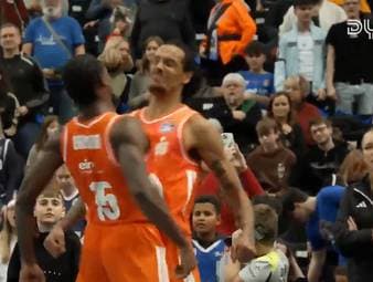 Die BBL-Highlights der Partie SYNTAINICS MBC - NINERS Chemnitz im Video. 