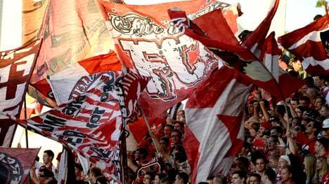 SpVgg Greuther Fuerth v 1. FC Kaiserslautern - Second Bundesliga