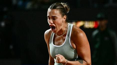 Aryna Sabalenka feiert ihren Auftaktsieg in Rom