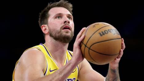 Luka Doncic fehlt den Lakers seit einem Monat