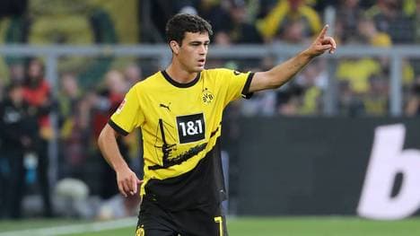 Ist zwar in den USA, sitzt aber nicht im Privat-Jet: Giovanni Reyna!