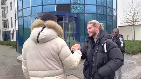 Loris Karius bei seiner Ankunft auf Schalke