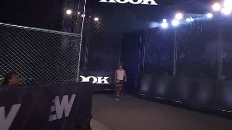 Hook kehrte in der ECW Arena zu AEW zurück