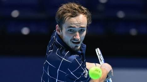 Daniil Medwedew triumphiert in London