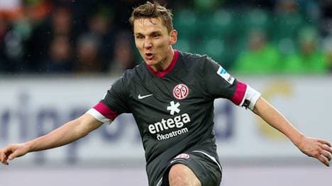 Niko Bungert erlitt einen Innenbandteilanriss im Testspiel gegen Kaiserslautern