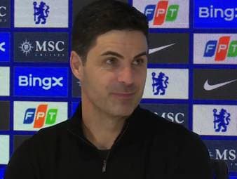 Arsenal gewann das London-Derby gegen Chelsea knapp mit 3:2 und ist eine Runde weiter. Trainer Mikel Arteta übt trotz des Sieges Kritik an seinem Team, das mit den Chancen zu sorglos agierte.
