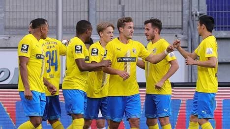 Jena setzt ein Zeichen mit pinken Trikots