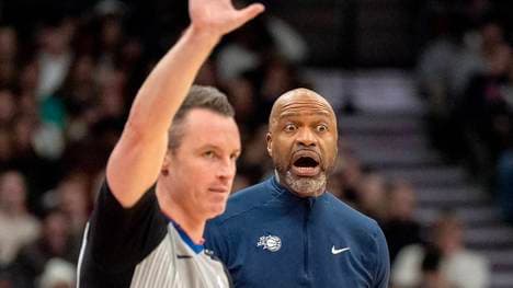 Orlando-Coach Jamahl Mosley und die Magic fangen sich eine Niederlage ein