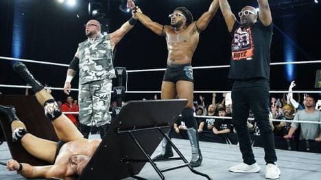 Die legendären Dudley Boyz halfen bei WWE NXT Trick Williams (M.)