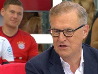 Jan-Christian Dreesen spricht über Vincent Kompany als Trainer des FC Bayern. Dabei gesteht der Bayern-Boss, dass man nicht damit rechnen konnte, wie gut die Zusammenarbeit funktionieren und wie gut Kompany zum Verein passen würde.