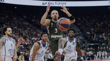 Vor dem Spiel des FC Bayern gegen Anadolu Efes Istanbul gab es Probleme mit einem Wasser-Leck