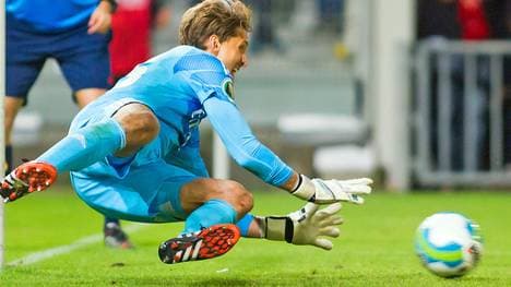 Rene Adler Hamburger SV Energie Cottbus Elfmeter Parade