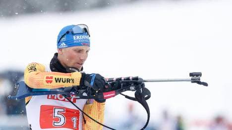 Erik Lesser erwischte bei der Biathlon-WM als deutscher Startläufer in der Mixed-Staffel einen gebrauchten Tag