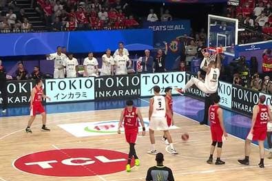 Alley-oop und Monster-Block! Deutschland zaubert zum WM-Start