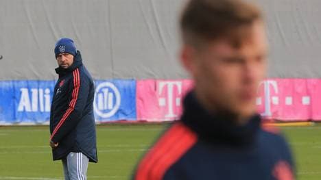 Hansi Flick wünscht sich einen weiteren Rechtsverteidiger beim FC Bayern