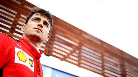 So sehen Sieger aus: Charles Leclerc gewinnt bei der virtuellen Formel 1 erneut