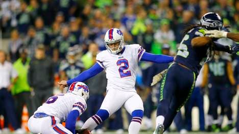 Buffalos Dan Carpenter wurde bei einem Kick von Richard Sherman unfair gestört